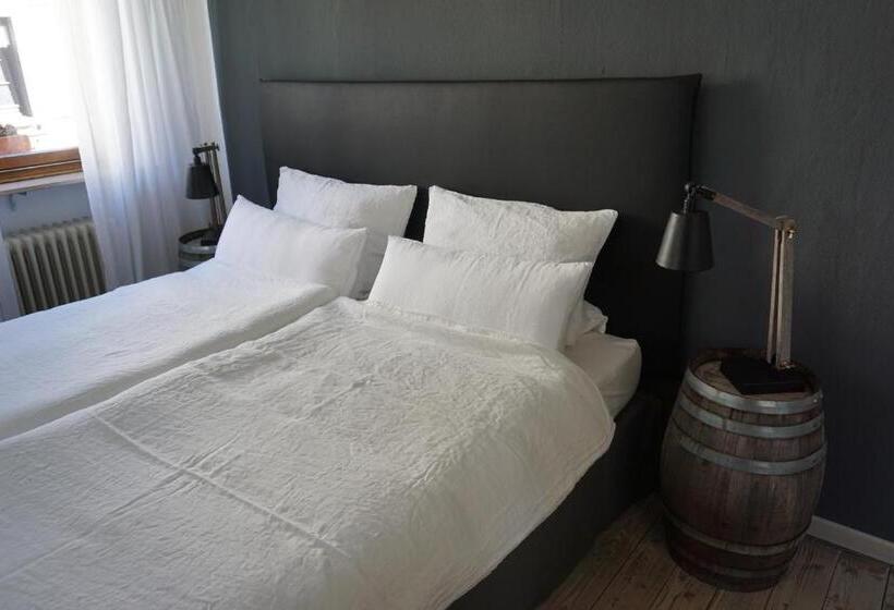 סוויטה, Garni Altes Winzerhaus Moselschänke