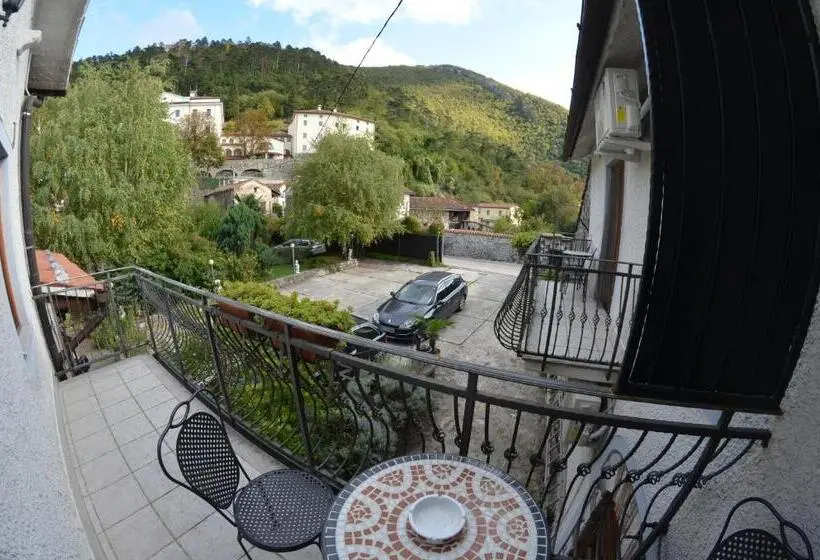 آپارتمان 1 خوابه با بالکن, Guesthouse Koren At Winery