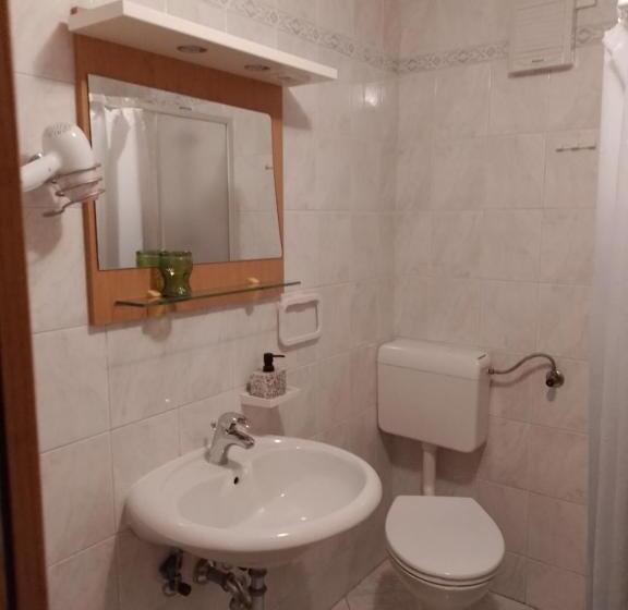 آپارتمان 1 خوابه با بالکن, Guesthouse Koren At Winery