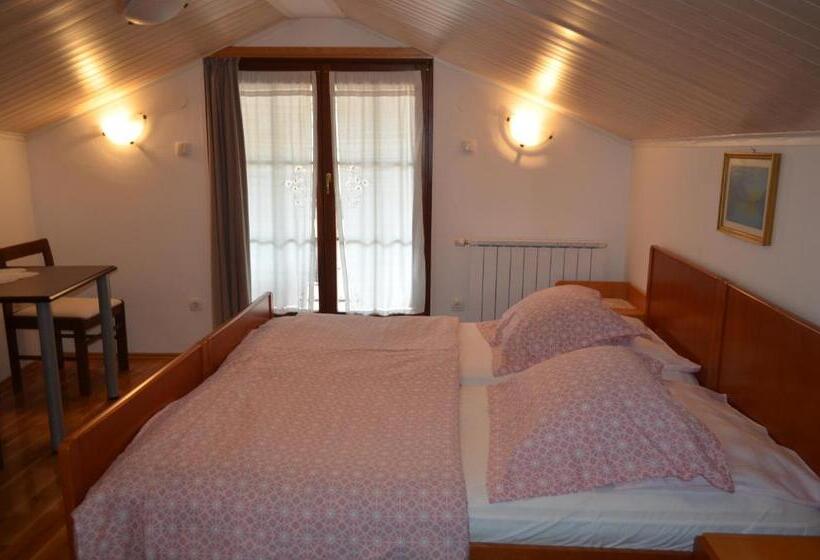 اتاق استاندارد با بالکن, Guesthouse Koren At Winery