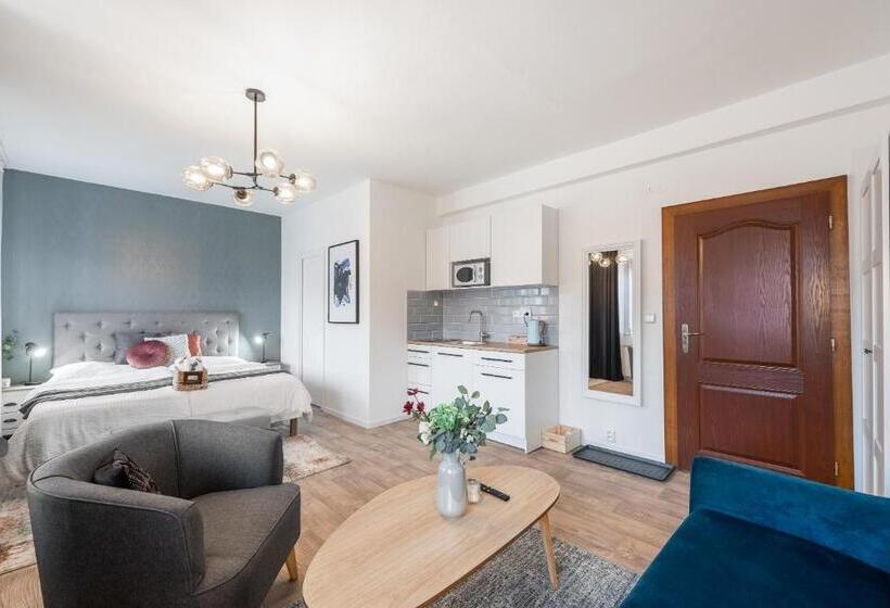 إستديو عائلى, Penzion Dubina