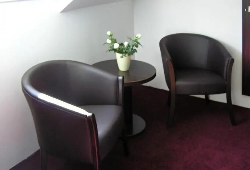Deluxe-huoneisto 1 Makuuhuone, Wellness Penzion Kroměříž   Zlobice