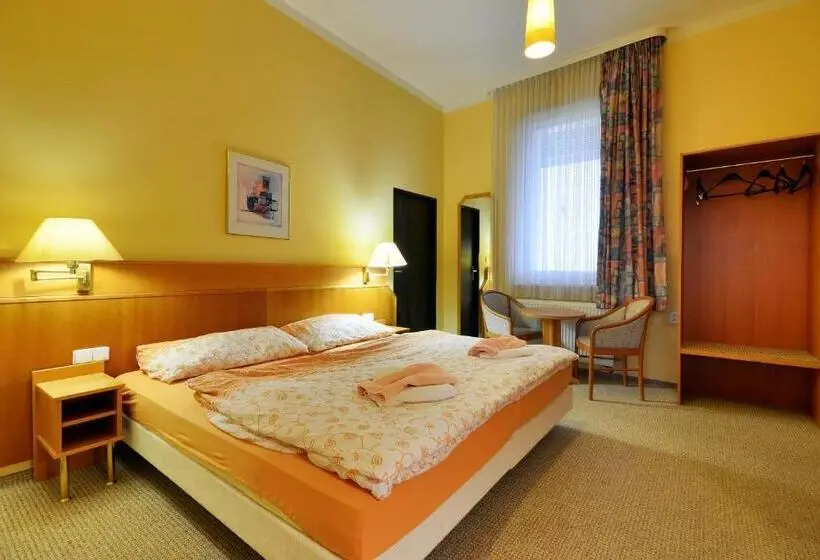 Huoneisto 2 Makuuhuonetta, Wellness Penzion Kroměříž   Zlobice
