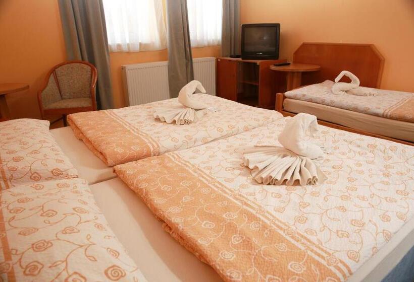 جناح عائلي, Wellness Penzion Kroměříž Zlobice