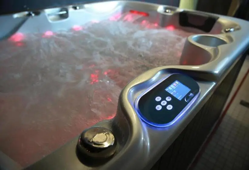 Deluxe-sviitti, Wellness Penzion Kroměříž   Zlobice