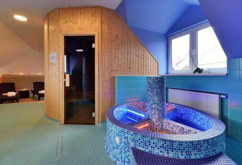 سوییت لوکس, Wellness Penzion Kroměříž   Zlobice