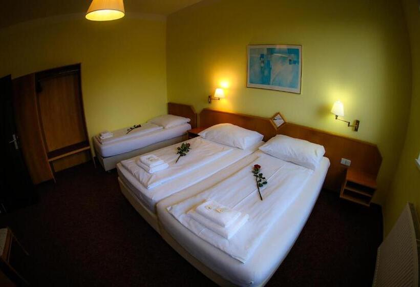 شقة غرفتين, Wellness Penzion Kroměříž Zlobice