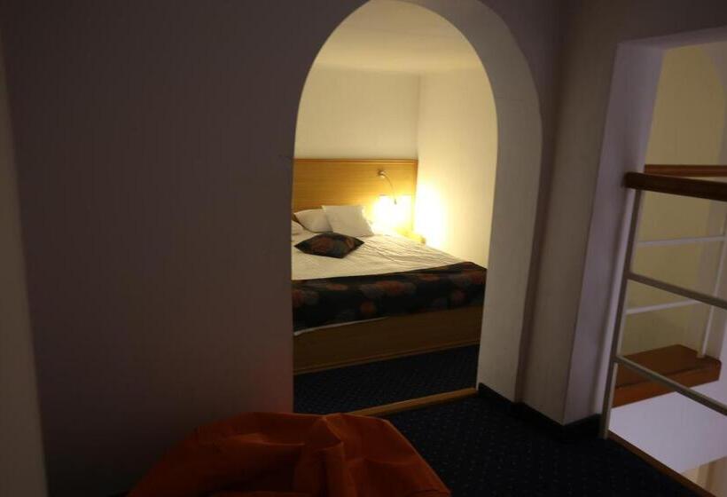 标准工作室, Pension Ferdinand Panzio