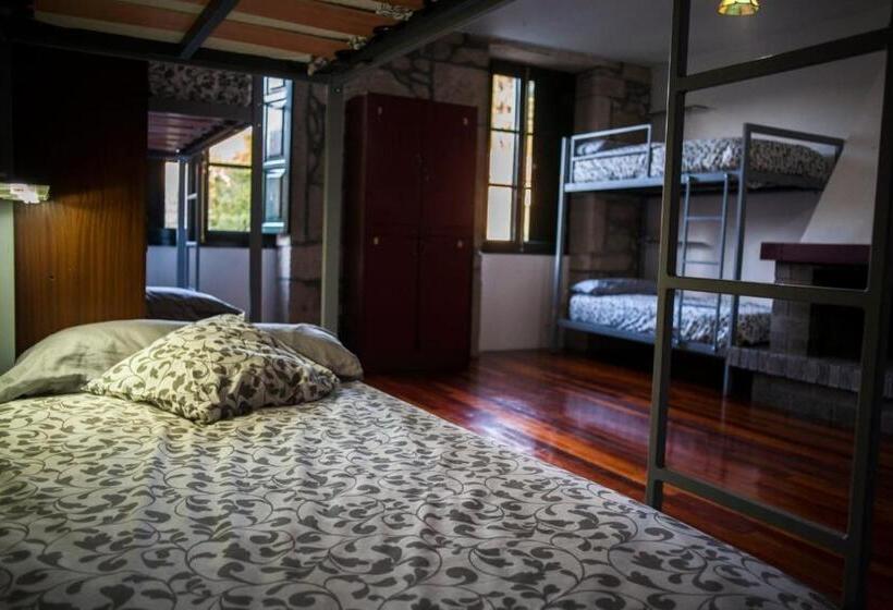 ルームシェアのワンベッド, Albergue Convento Del Camino