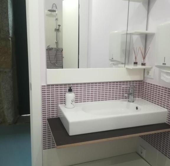 ルームシェアのワンベッド, Albergue Convento Del Camino