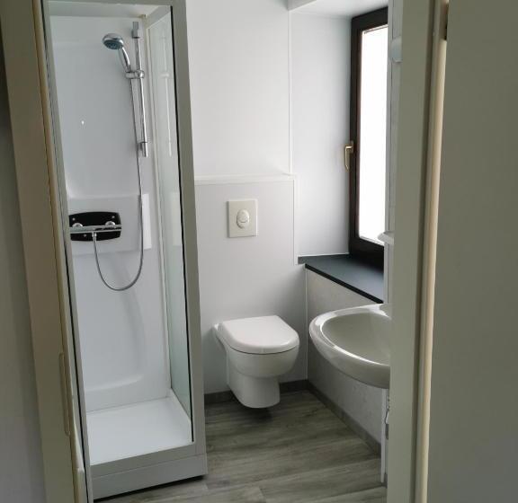 スタンダードシングルルーム, Chez Phil