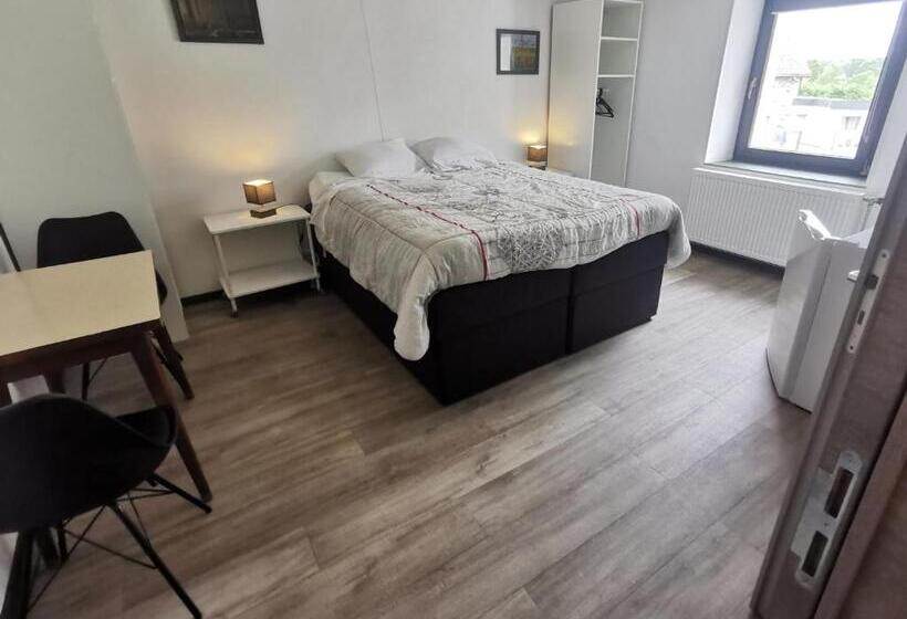 スタンダードルーム, Chez Phil