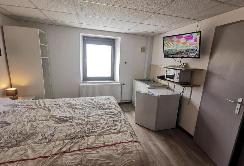 Quarto Estandar, Chez Phil