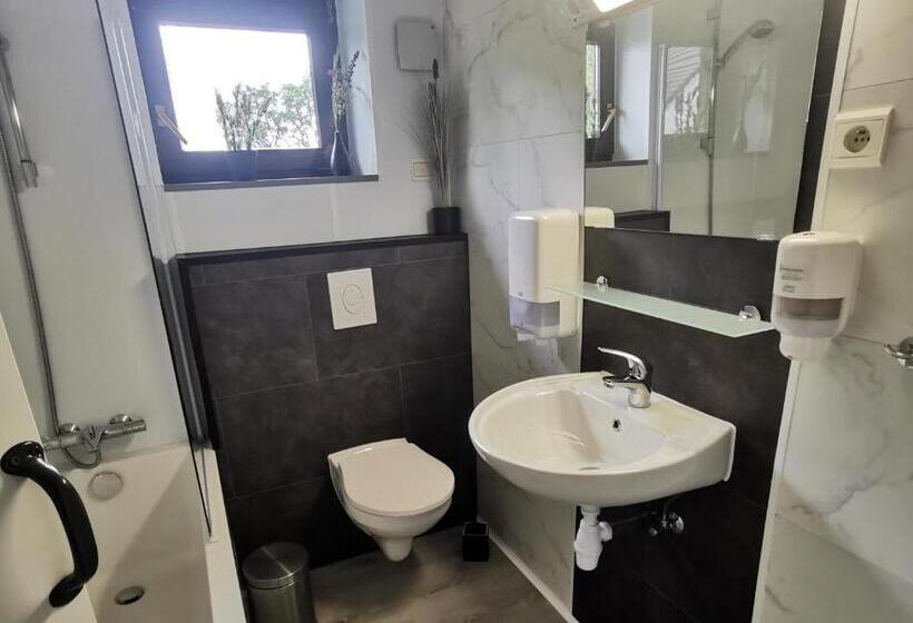 1ベッドルームアパートメント, Chez Phil