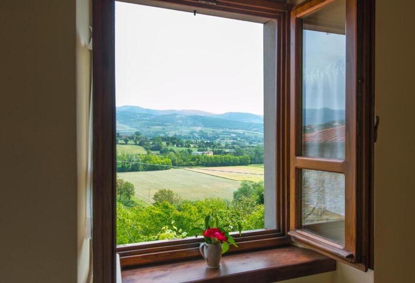 带1个卧室的带阳台的公寓, Agriturismo Podere La Casaccia