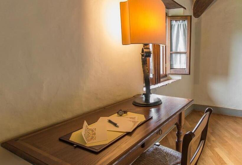 带1个卧室的带阳台的公寓, Agriturismo Podere La Casaccia