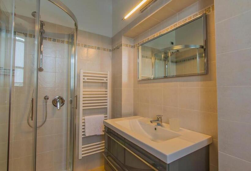 标准工作室, Agriturismo Podere La Casaccia