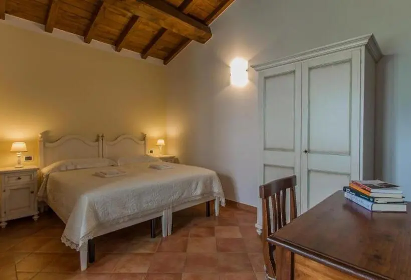 スタンダードスタジオ, Agriturismo Podere La Casaccia