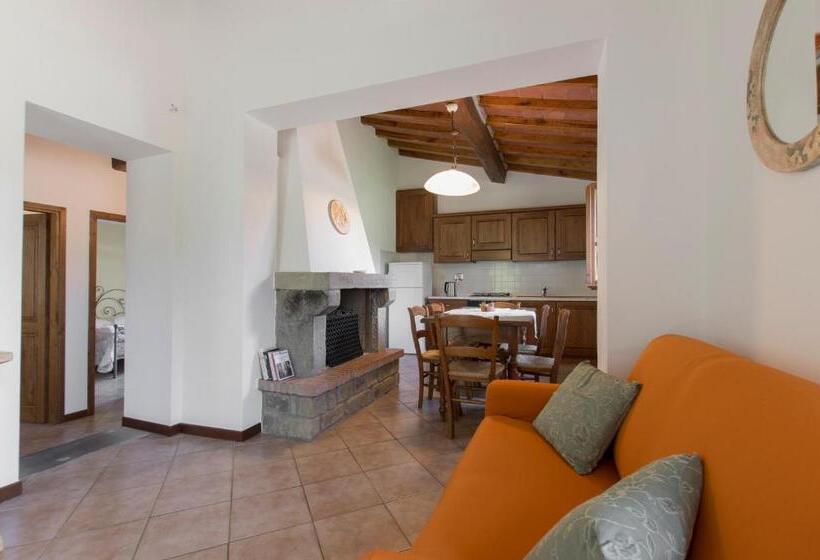 带1个卧室的带阳台的公寓, Agriturismo Podere La Casaccia