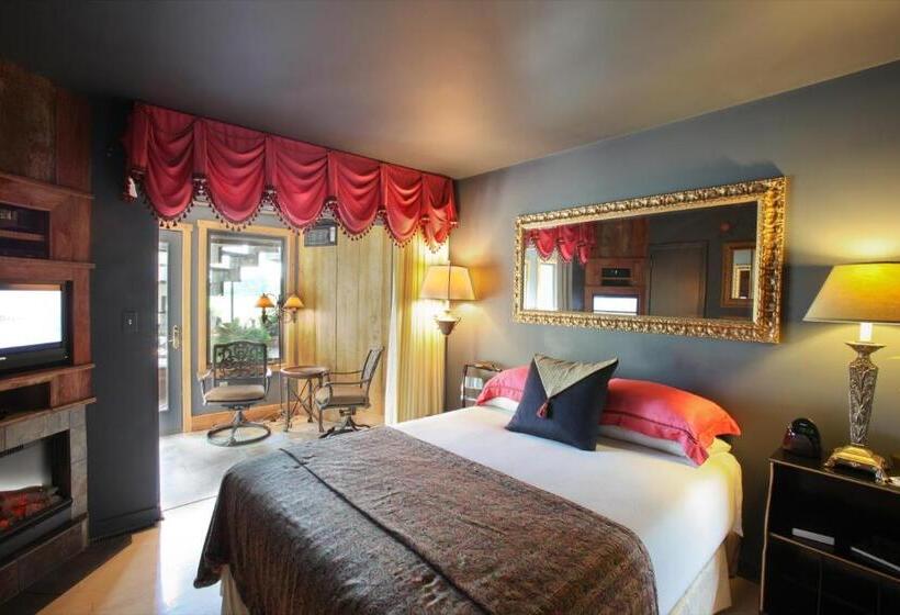 Suite Pezsgőfürdővel, Twin Pine Manor