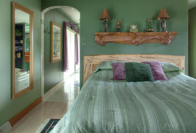 Люкс Кровать Кинг, Twin Pine Manor