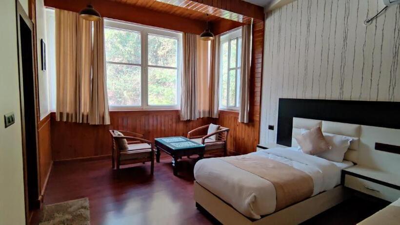 חדר סטנדרט לשלושה עם נוף לגינה, Dreamcatcher Boutique Hotels