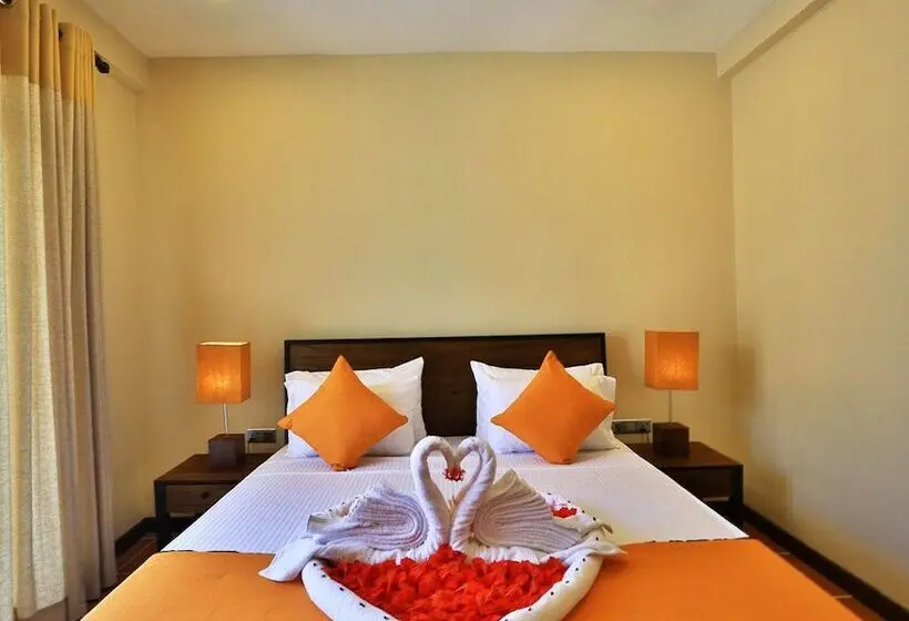 Deluxe Kolmen Hengen Huone, Lily S Resort