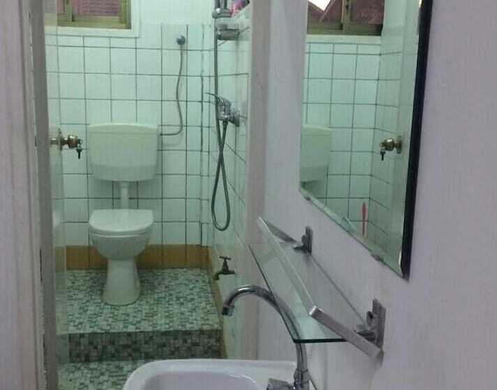 اتاق استاندارد, Midnight