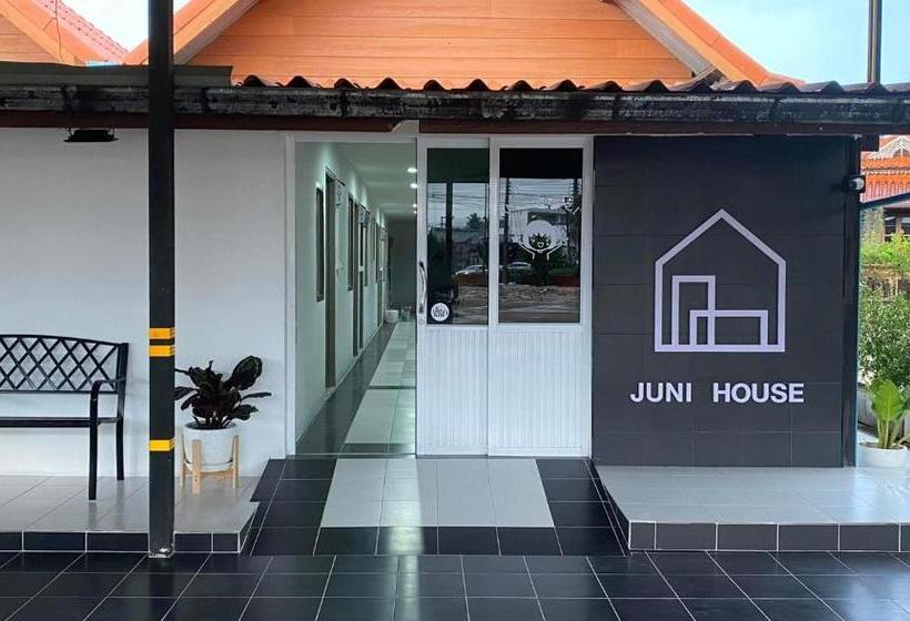 スタンダードルーム, Juni House Chumphon