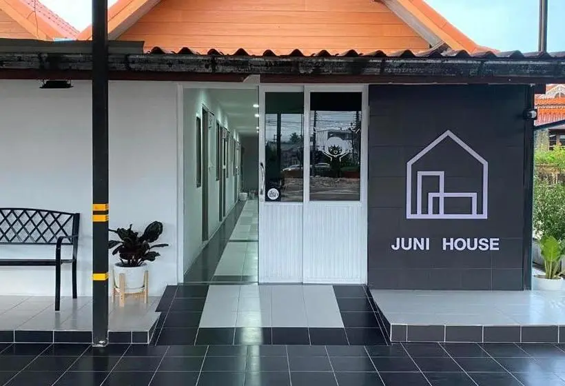 اتاق استاندارد, Juni House Chumphon