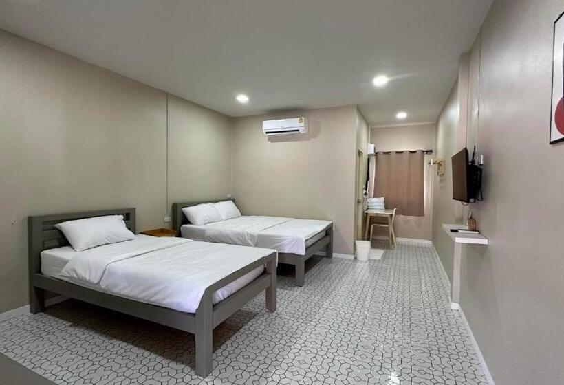 ベーシックトリプルルーム, Juni House Chumphon