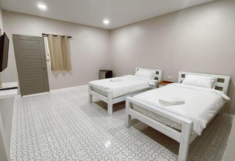 ベーシックトリプルルーム, Juni House Chumphon