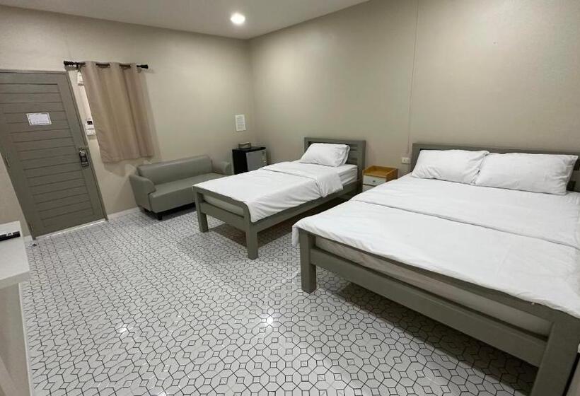 ベーシックトリプルルーム, Juni House Chumphon