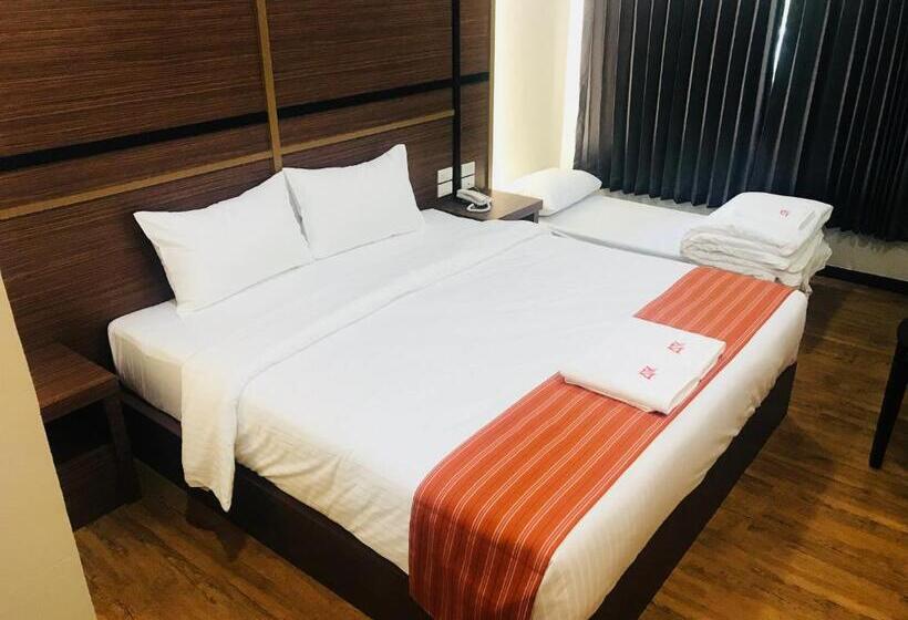 标准间, Atk Garden Hills