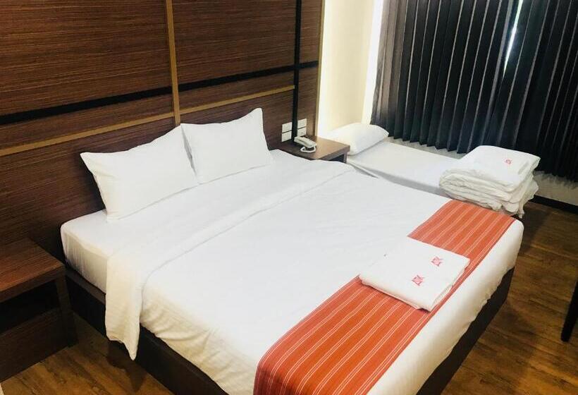 标准间, Atk Garden Hills