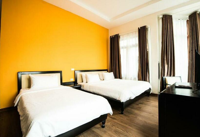 اتاق لوکس, Hanoi Buffalo Hostel