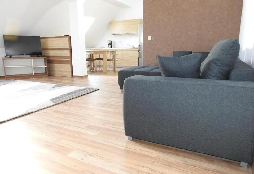 2ベッドルームアパートメント, Hb Brilliant