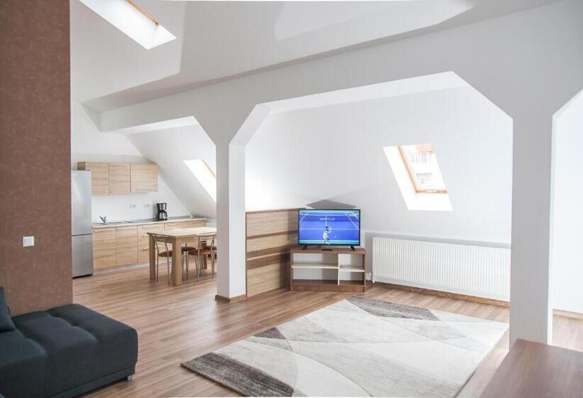 2ベッドルームアパートメント, Hb Brilliant