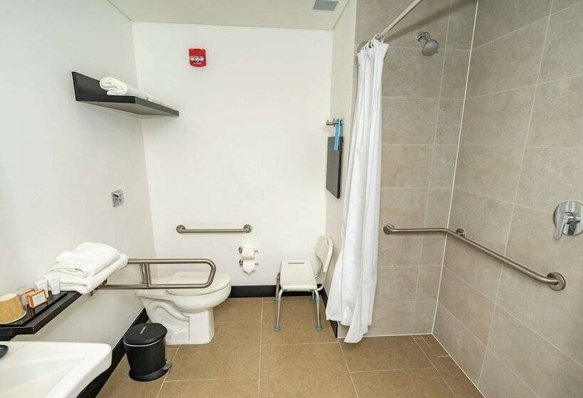 اتاق استاندارد با چشم‌انداز دریا, Hampton By Hilton Antofagasta