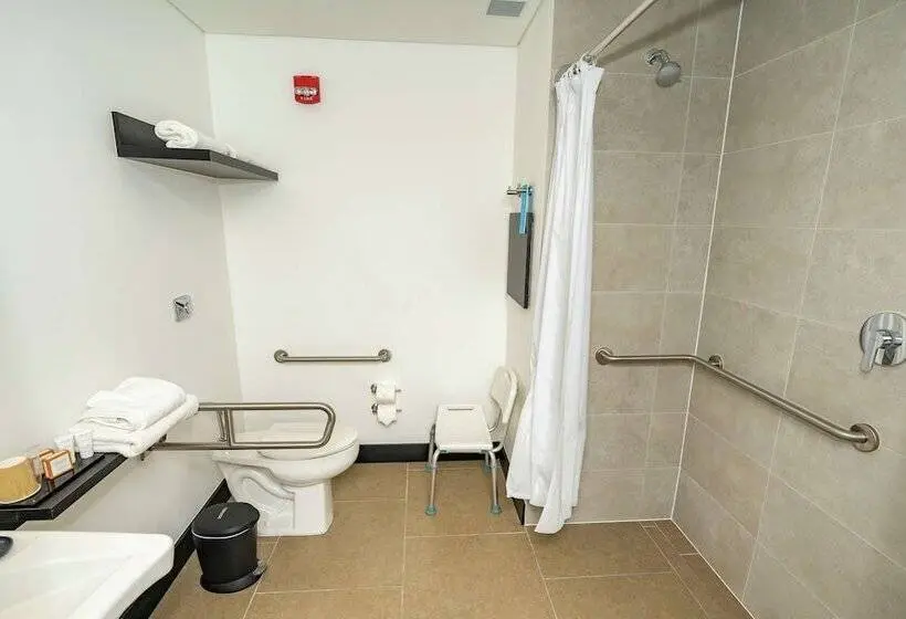 اتاق استاندارد با چشم‌انداز دریا, Hampton By Hilton Antofagasta