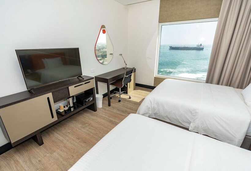 اتاق استاندارد با چشم‌انداز دریا, Hampton By Hilton Antofagasta