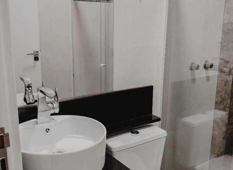 スタンダードルーム, Petri Plaza