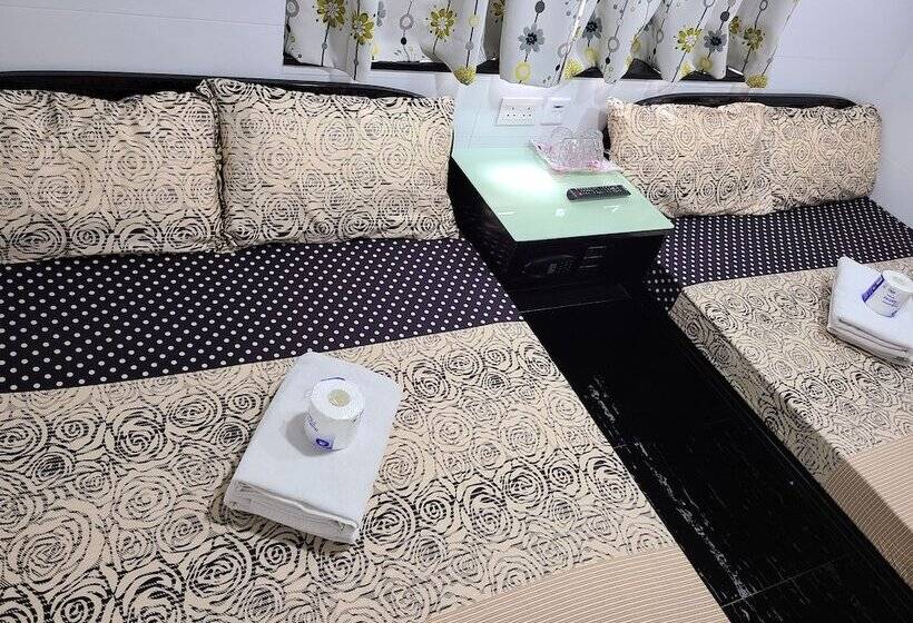 اتاق خانوادگی, First Inn Hotel & Guest House Reception At 10th F, Block E