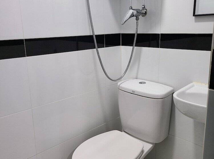 اتاق استاندارد یک نفره, First Inn Hotel & Guest House Reception At 10th F, Block E