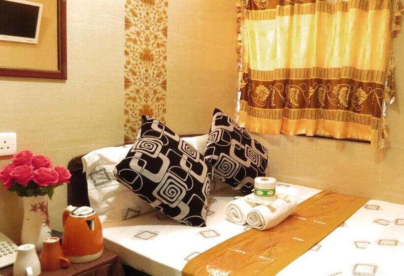 اتاق اکونومی, First Inn Hotel & Guest House Reception At 10th F, Block E