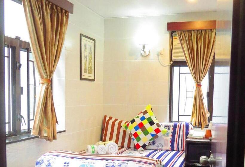 اتاق خانوادگی, First Inn Hotel & Guest House Reception At 10th F, Block E