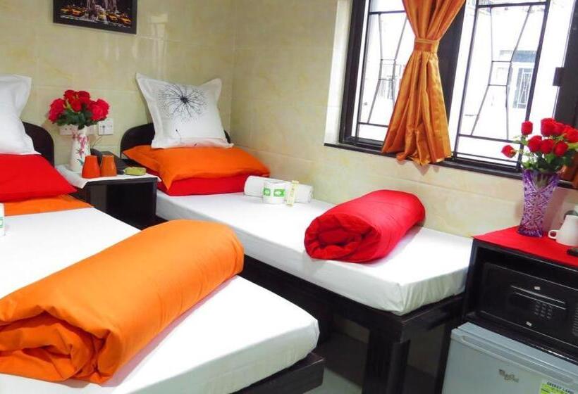 اتاق استاندارد سه نفره, First Inn Hotel & Guest House Reception At 10th F, Block E