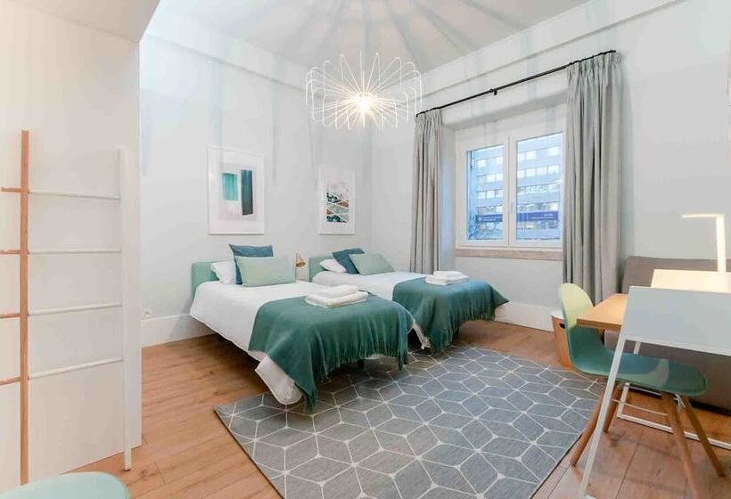 اتاق استاندارد با سرویس بهداشتی مشترک, Nlc Rooms & Suites