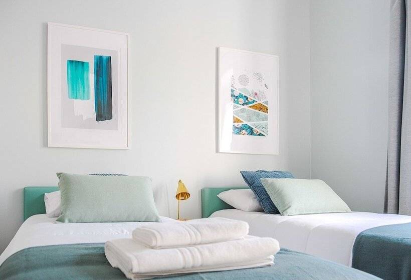 اتاق استاندارد با سرویس بهداشتی مشترک, Nlc Rooms & Suites