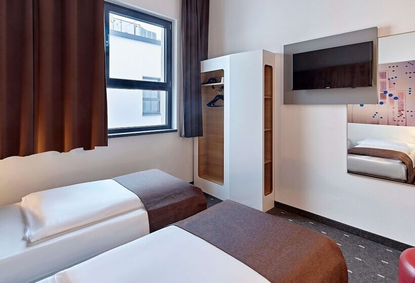 اتاق استاندارد سه نفره, B&b Hotel Köln Troisdorf